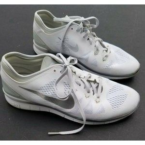 Nike Free TR Fit 5 Women's Size 11 Running Shoes White Silver Grey 704674 100